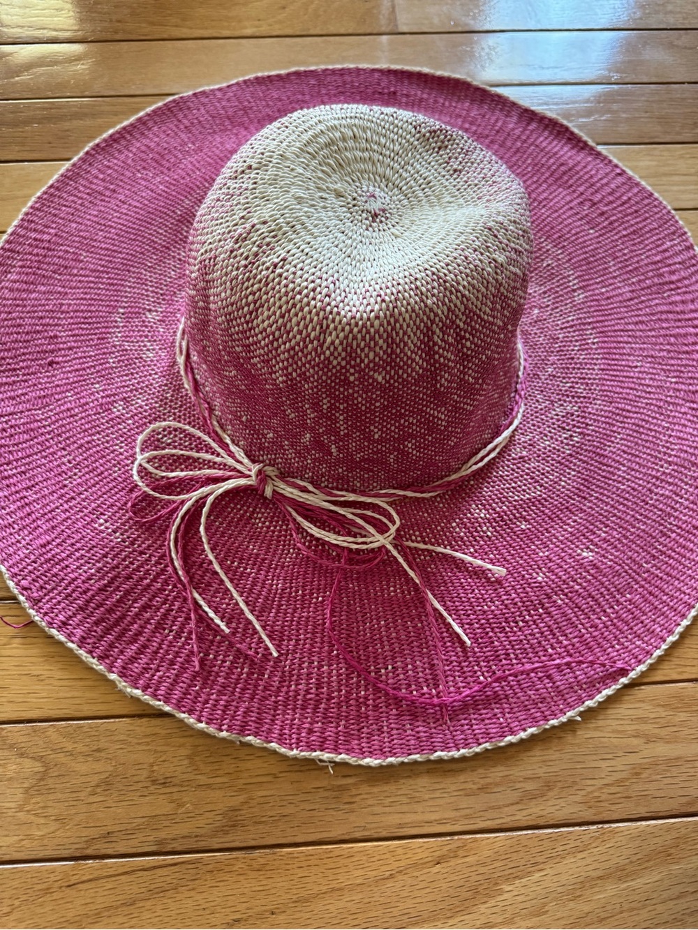 chic kids size Pink Wide-Brim Straw Sun Hat
